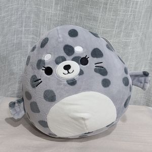 8" NWT Squishmallow Isis the Spotted Seal